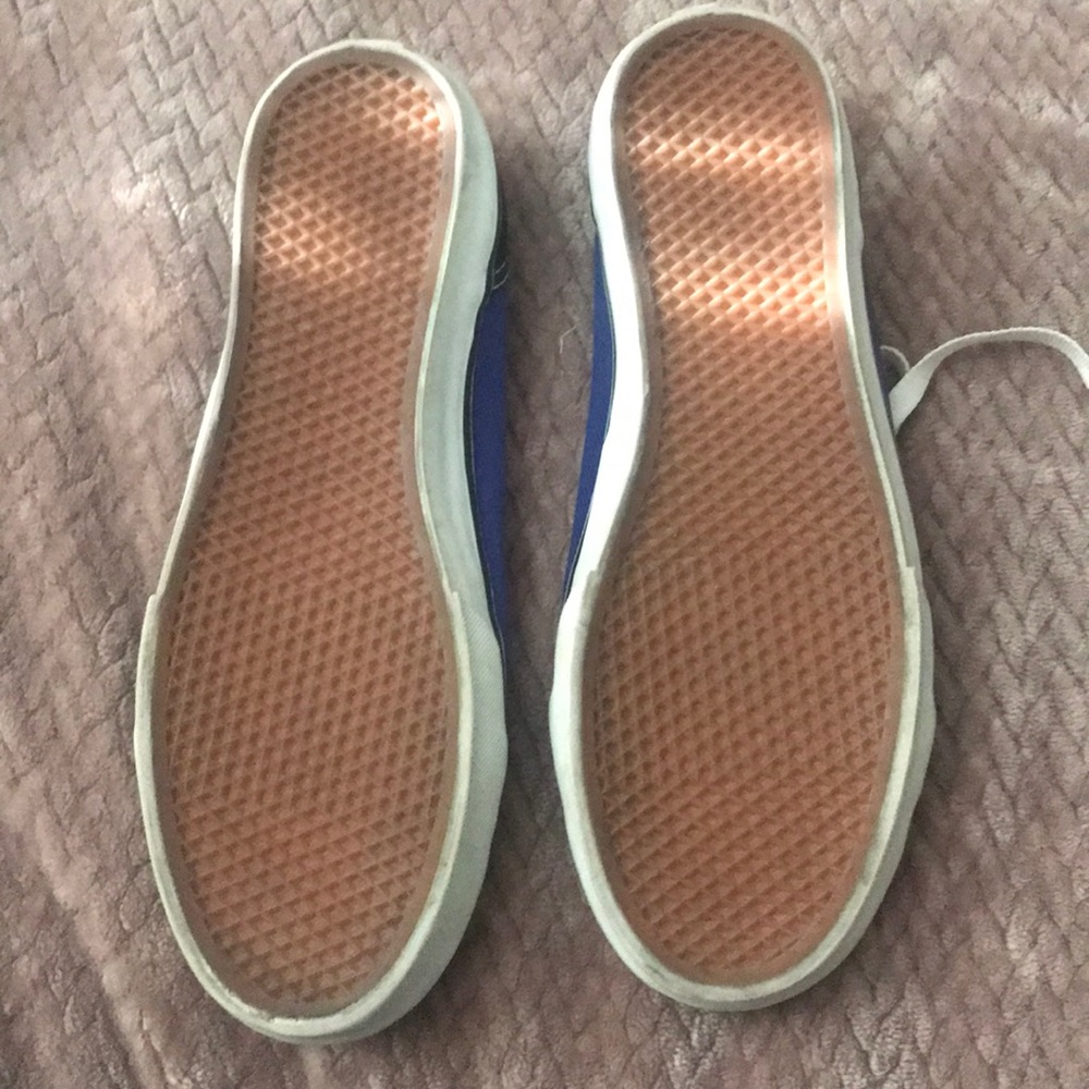 Vans - Picture 3 of 4